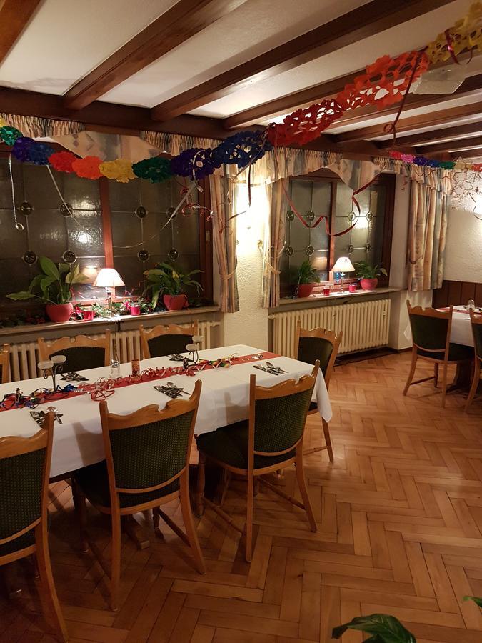 Pension Gasthof Zum Lamm Bischofsheim an der Rhoen Exterior photo